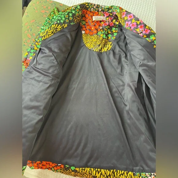 Vintage Evelyn Pearson || Quilted Floral Lounging Jacket - Picture 4 of 7